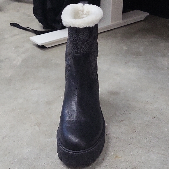 Coach Black and Gray Winter Boots Like New - Picture 1 of 5